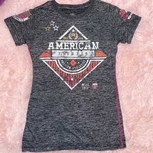 American Fighter, Round Neck, great condition